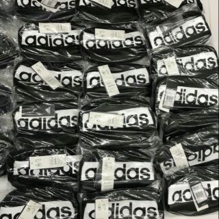 กระเป๋าสะพาย adidas