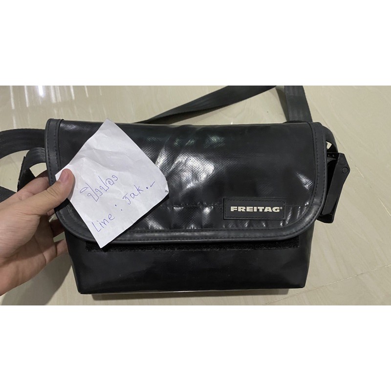 กระเป๋า freitag แท้ 100%