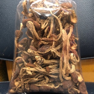 P6เห็ดโคนญี่ปุ่นแห้ง茶树菇ขนาด100gสามาราถนำมาประกอบอาหารได้หลากหลายเมนู ที่สำคัญกว่านั้นคือมีประโยชน์ที่ดีต่อสุขภาพเป็นอย่า