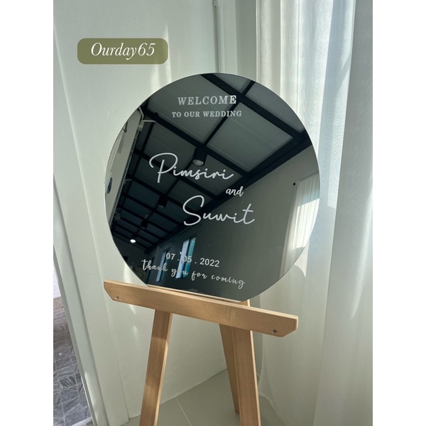 ป้าย welcome ป้ายwelcomeกระจก ป้ายwelcomeกลม กระจกกลม ป้ายหน้างานแต่ง ป้ายชื่อแต่งงาน ป้ายกระจก ป้าย