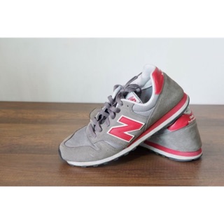 รองเท้าผ้าใบ new balance 10us/28ซม.