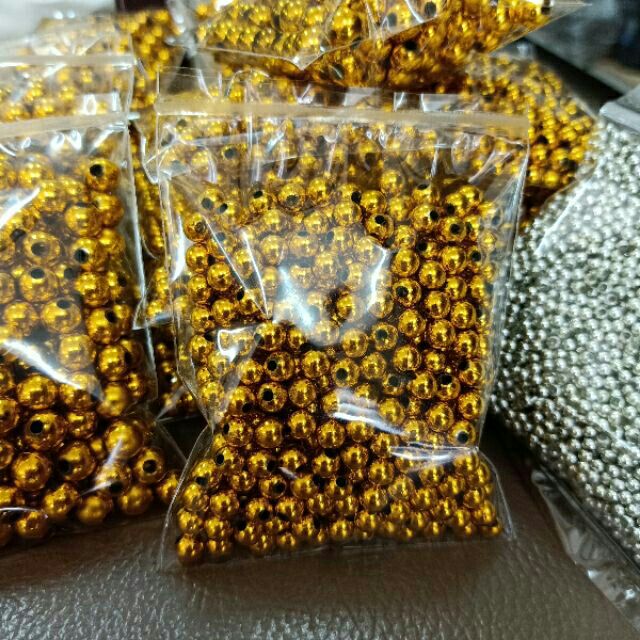 ลูกปัดพลาสติก สีเงิน/สีทอง ขนาด 3-12 มิล,ดอกพิกุล(ปริมาณ 50-100 กรัม)