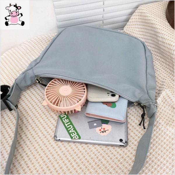 ญี่ปุ่นฮาราจูกุสาวสีทึบนุ่มสาวกระเป๋าสะพายเกาหลี-styleinssimple Messenger Bag (ไม่มีจี้))