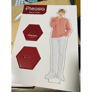 Pleasia x WANNA-ONE Standee คังแดเนียล