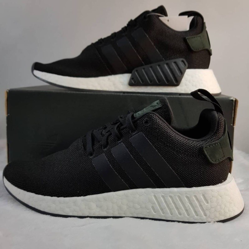 cq2402 adidas