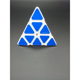 ของเล่น ลูกบิด รูบิคผึกสมอง pyraminx