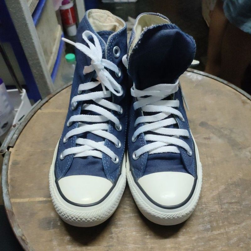 รองเท้าผ้าใบ converse