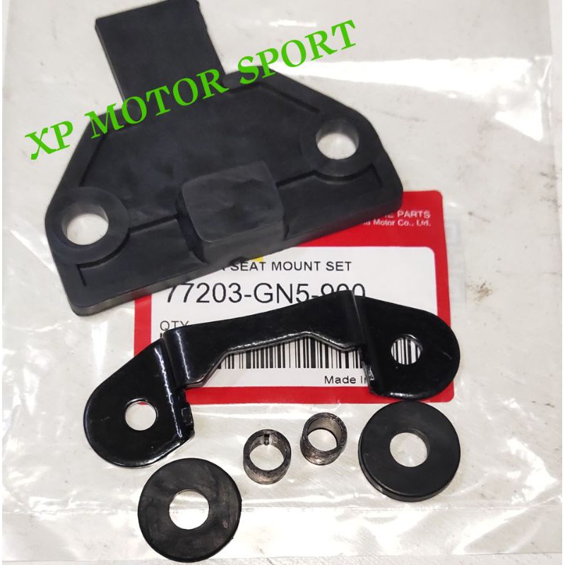 Ex5 / Dream Getah Bush Bracket Seat Kusyen Depan Set