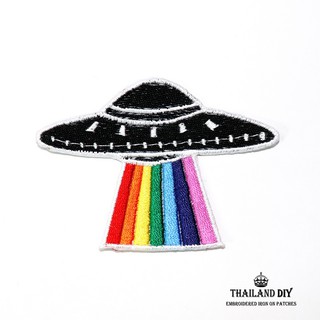 ตัวรีดติดเสื้อ ตัวรีดจานบินสีรุ้ง การ์ตูน มนุษย์ต่างดาว Alien UFO wop Patch งานปัก DIY ตัวรีด อาร์ม ติดเสื้อผ้า ตกแต่ง