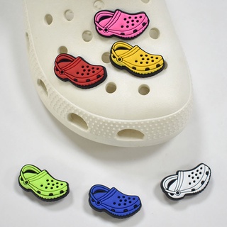 พร้อมส่ง กระดุมติดรองเท้า Croc Jibz Pins หลากสีสัน DIY