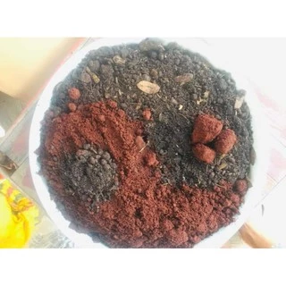 ดินผสมพร้อมปลูก ดินภูเขาไฟศรีสะเกษ สูตรพรีเมียม ขนาด 1kg | NT FARM