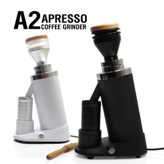 เครื่องบดกาแฟเอเพรสโซ่ เอทู (APRESSO A2) มีแทนวางกระบอกรองผง หมุนปรับบดหยาบ-ละเอียด 8 ระดับ A2 ใช้เฟืองทรงราบแบน (Flat)