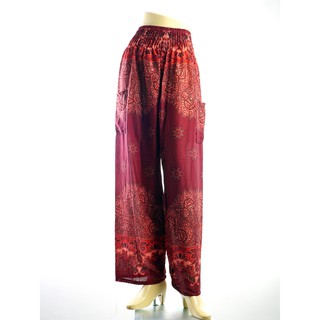 กางเกงผ้า เรยอน ผ้าสปัน ขายาว ลายดอกไม้สีแดง มีสม็อกเอว กระเป๋า 2 ข้าง / Red Flower Rayon Pants