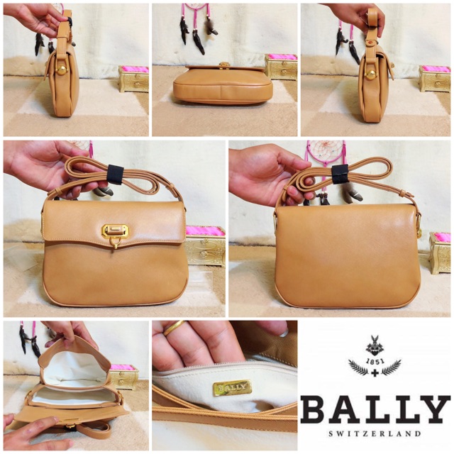 👝: Vintage BALLY Tan Leather Crossbody bag แท้💯%