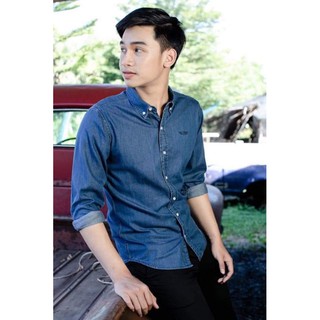 เสื้อเชิ๊ตยีนส์ปักโลโก้ผู้ชาย OLDSTEEL JEANS  : เสื้อเชิ๊ตคอปกปักโลโก้ เรียบเท่ห์ ผ้ายีนส์บาง ฟอกเนื้อนุ่ม