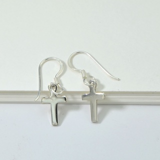 925 Sterling Silver Cross with hook Earring ต่างหูไม้กางเขนเงินแท้925สวยแบบเรียบๆๆใส่ออกงานไหนก็สวยเก๋คะ