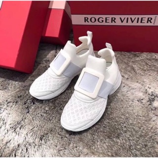 รอสินค้า 15-20วัน รองเท้าผ้าใบ ROGER VIVIER SNEAKER (เกรดออริ งานเหมือนแท้1:1)