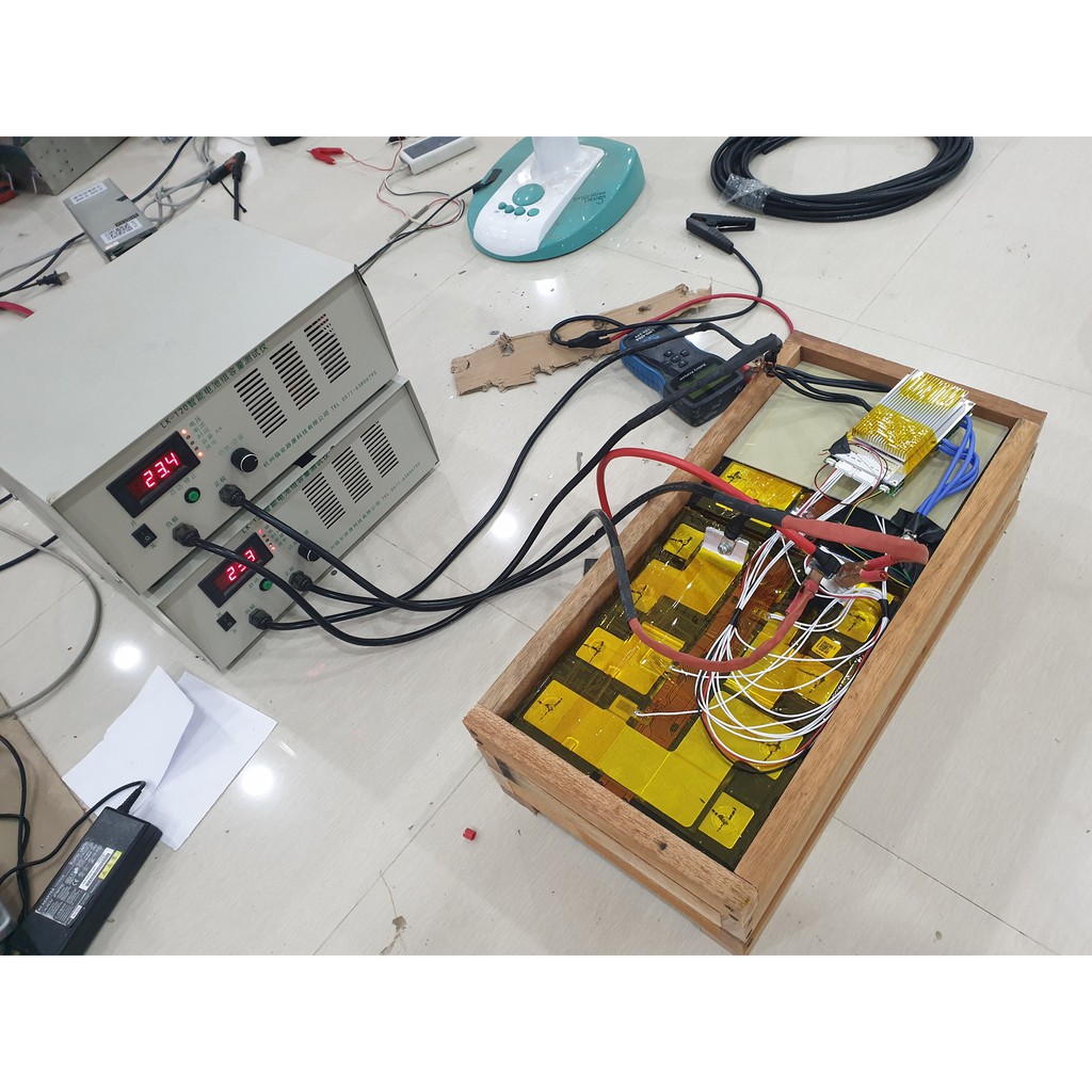 แบตเตอรี่ลิเทียมไอออน NMC 24v 235Ah พร้อม smart BMS