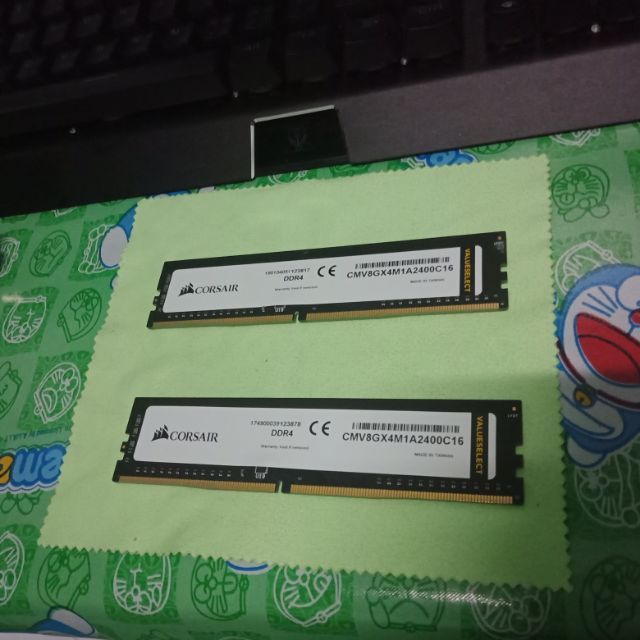 Ram corsair 16gb bus2400 8gbสองตัว