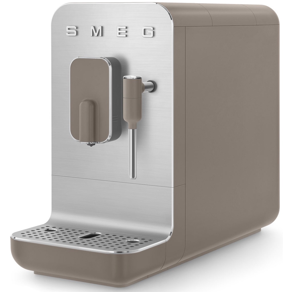 Smeg เครื่องทำกาแฟพร้อมเครื่องตีฟองนม Coffee Machine with Frother
