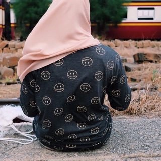 เสื้อแขนยาวลายยิ้ม