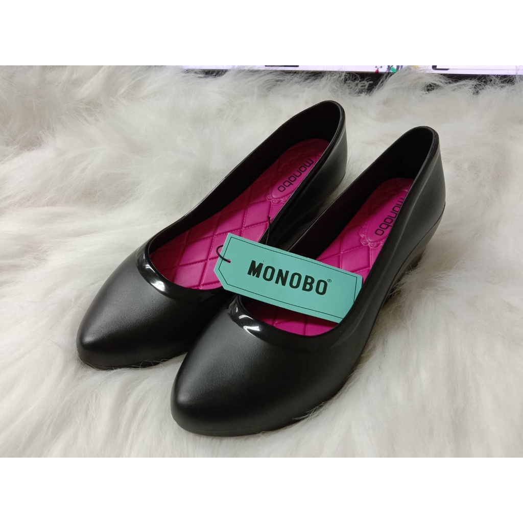 รองเท้าคัชชู ส้นเตารีด MONOBO รุ่น BERRY ของแท้100%