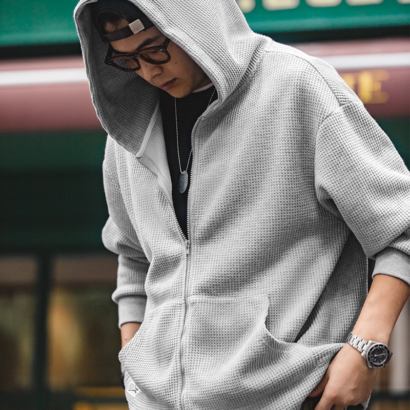 เสื้อแจ็กเก็ตคาร์ดิแกน ผ้าถัก มีฮู้ด ลายวาฟเฟิล สีเทา แฟชั่นฤดูใบไม้ร่วง และฤดูหนาว สไตล์ญี่ปุ่นเรโทร สําหรับผู้ชาย