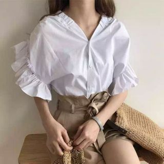 Ruffle shirt