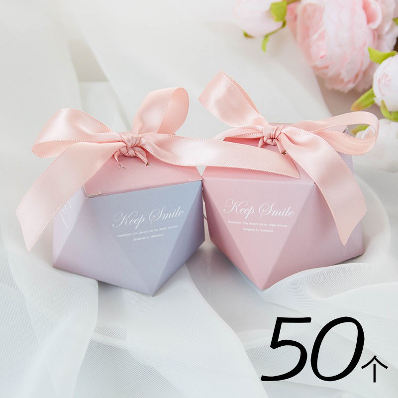 PK พร้อมส่ง กล่องของขวัญ กล่องจัดงานแต่งงาน กล่องใส่ลูกอม รูปร่างเพชร 6*6*6cm
