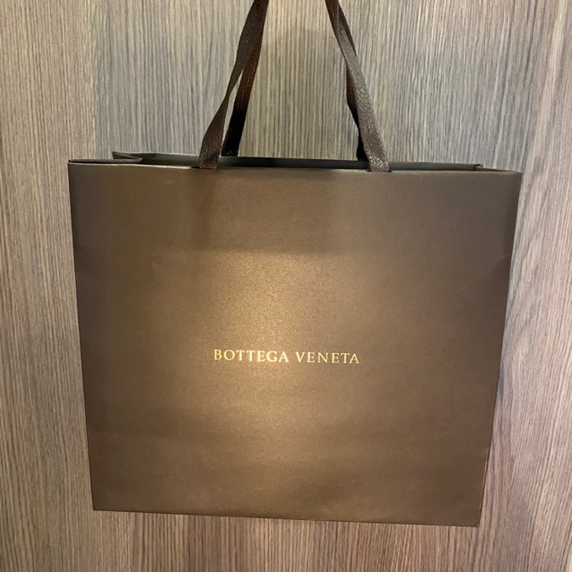 ถุงกระดาษแบรนด์ BOTTEGA VENETA