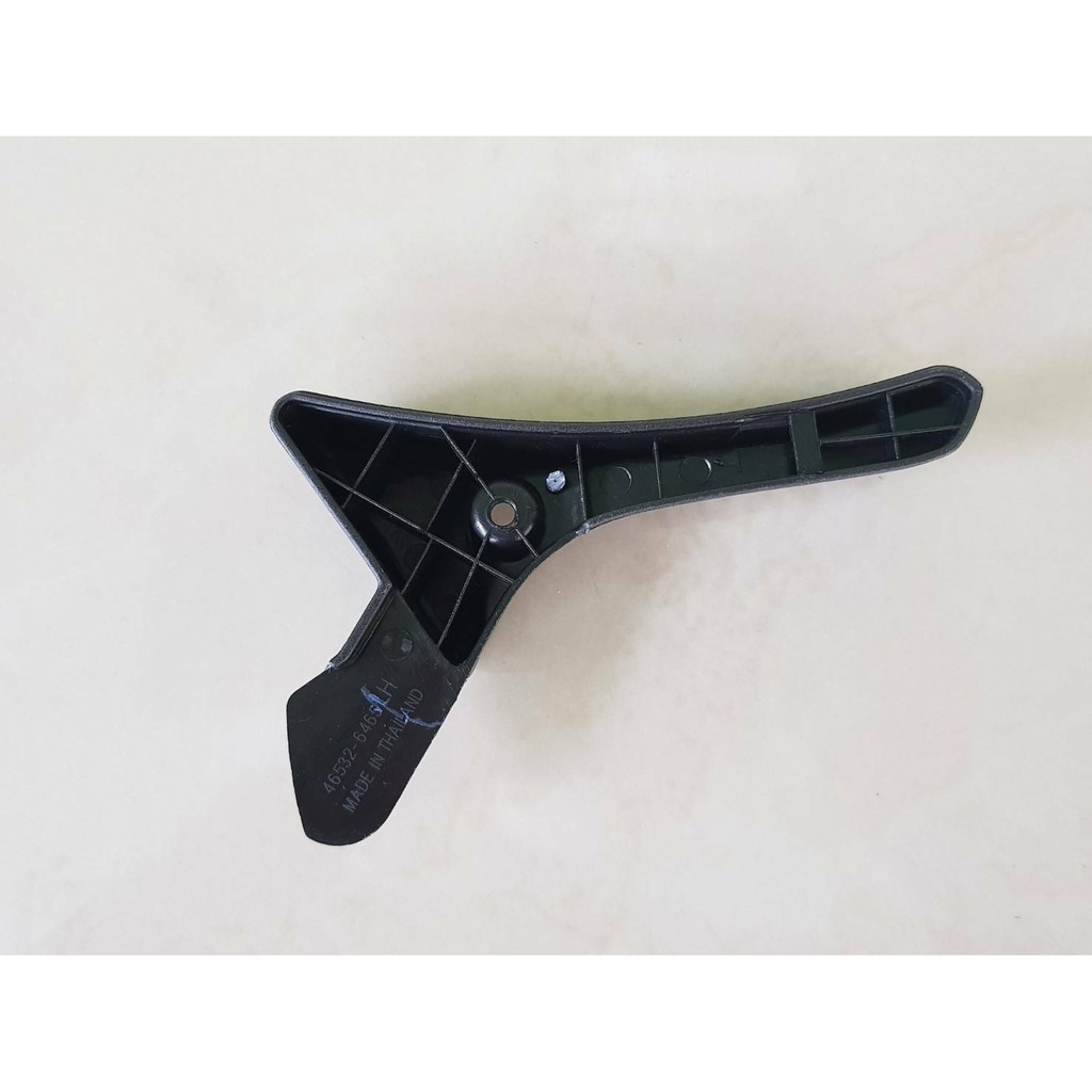 ตัวปรับเบาะ MITSUBISHI TRITON 2.5,3.2 สีดำ ข้างLH(ซ้าย) อันละ 65บาท