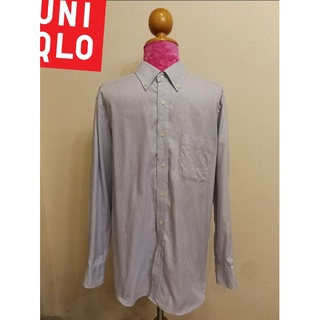 UNIQLO Brand_2nd hand เสื้อเชิ้ตแขนยาวผ้าฝ้าย​100%/ Size L/ Made in China 🇨🇳/ แท้มือสองกระสอบนำเข้า​