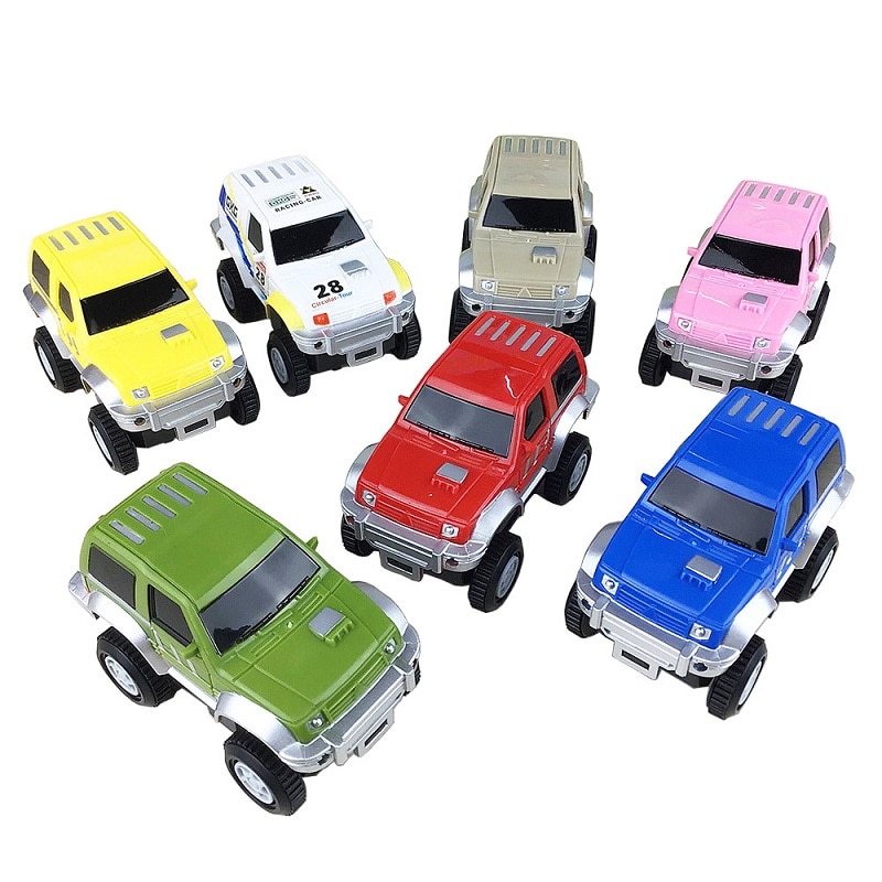 5.2เซนติเมตรอิเล็กทรอนิกส์ติดตามรถรถจี๊ปรถของเล่นการศึกษาที่มีสีสันรถสําหรับติดตามทางรถไฟสําหรับเด็กเล่นกับติดตาม