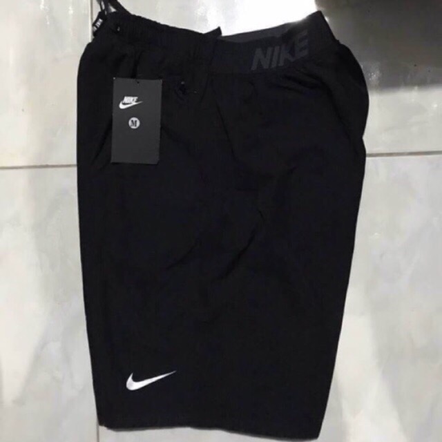 กางเกงออกกำลังกาย nike