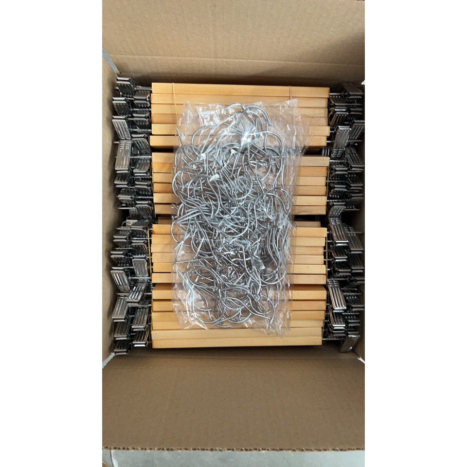 HappyThai ไม้แขวนไม้มีหนีบเหล็ก (12 ชิ้น) ไม้แขวนกางเกง ไม้แขวนกระโปง32cm Y-02 - รูปที่ 5