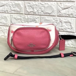 (ผ่อน0%) กระเป๋าคาดอก COURT BELT BAG WITH POPSICLE PRINT (COACH C4276) คาดเอว สีขาว ชมพู ลายไอศครีม