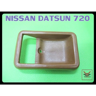 NISSAN DATSUN 720 DOOR HANDLE SOCKET LH or RH "CREAM" (1 PC.) // เบ้ารองมือเปิดใน "สีเนื้อ" สีครีม ใช้ได้ทั้งซ้ายและขวา