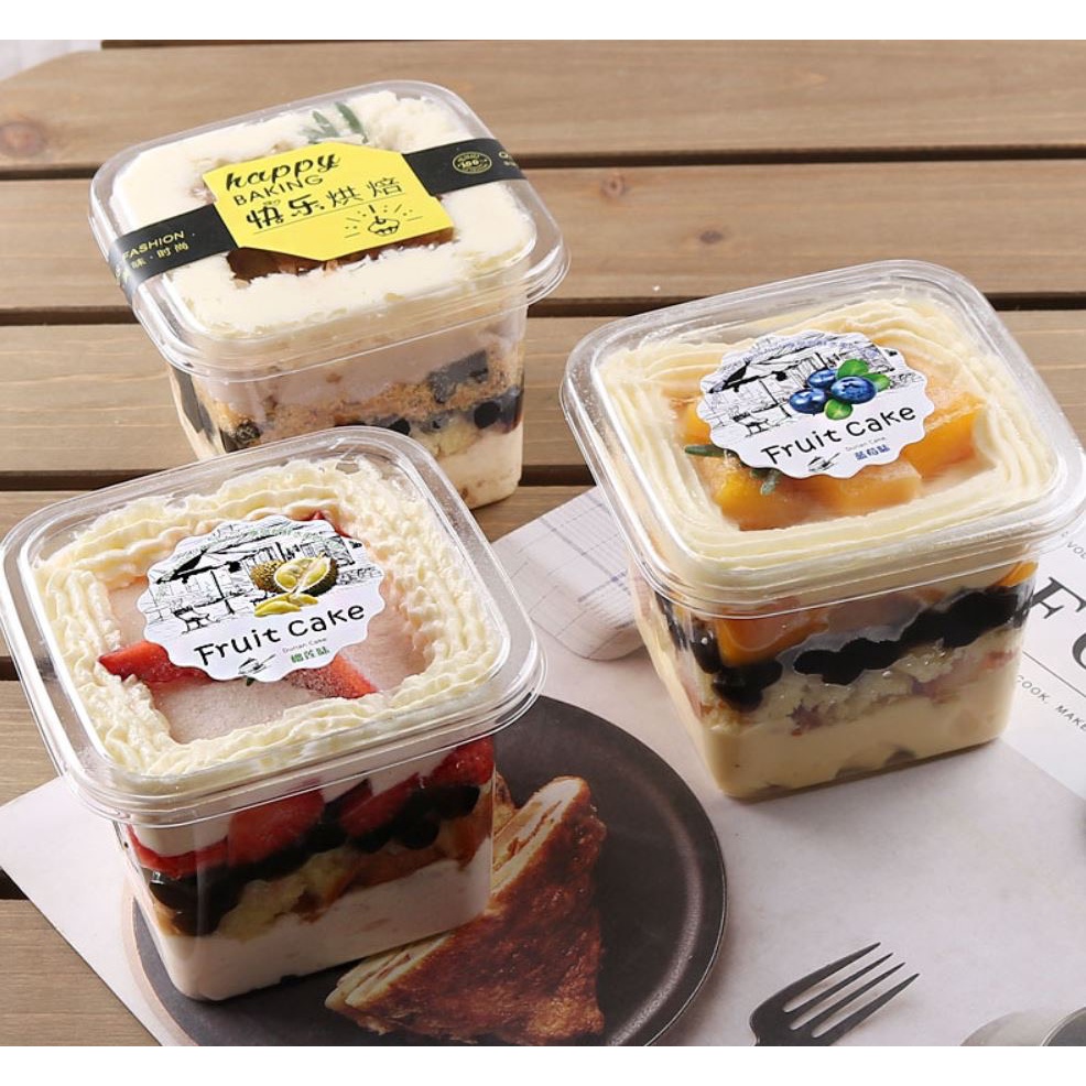 กล่องใส่เค้ก กล่องใส่ขนม ทรงสูงสี่เหลี่ยมพร้อมฝา รหัสB10 (แพ็ค 50ชุด)