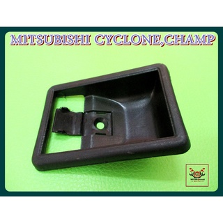 MITSUBISHI CYCLONE CHAMP DOOR HANDLE SOCKET LH&amp;RH "BLACK" (1 PC.) // เบ้ารองมือเปิดใน สีดำ (1 อัน) ใช้ได้ทั้งซ้ายและขวา