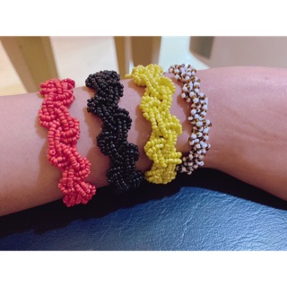 สร้อยข้อมือ (แบบเส้นใหญ่)