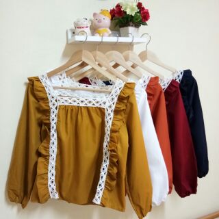 📢เสื้อคอสี่เหลี่ยมระบายลูกไม้ พร้อมส่ง📣🚚