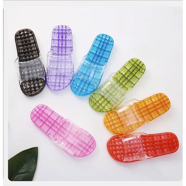 รองเท้ากันลื่นใส่ในห้องน้ำ มีปุ่มนวดเท้า ป้องกันการลื่นหกล้มได้อย่างดี สวมใส่นุ่มสบายมากๆ พร้อมส่ง ไม่ต้องรอจ้า