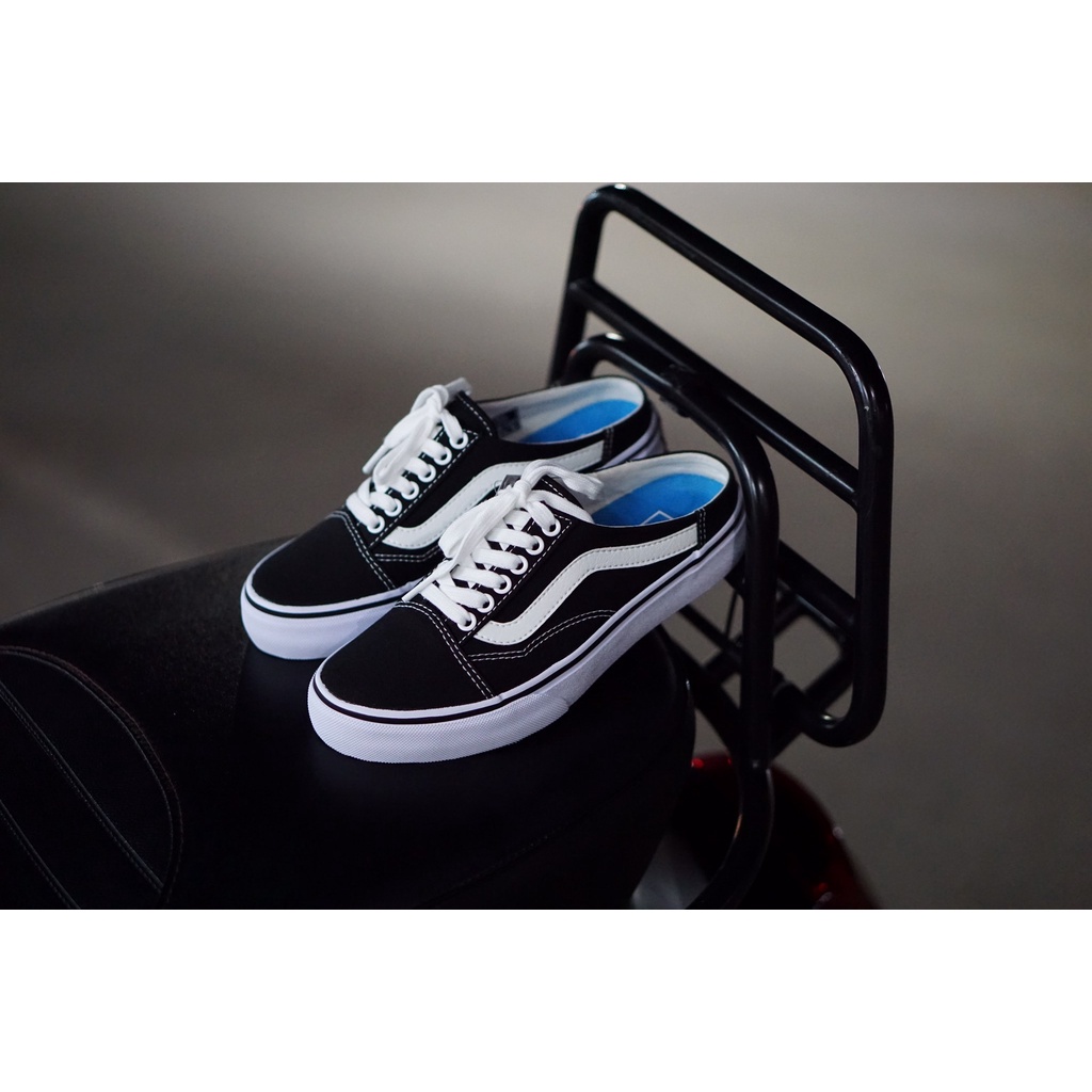 [ของแท้ ส่งไว PRE-ORDER] VANS COMFORT OLD SKOOL MULE BLACK/WHITE "EXCLUSIVE JAPAN"