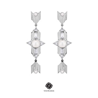 YOLWAREE - BABYLON LONG EARRINGS ต่างหูเงินแท้ ประดับมุกน้ำจืดและเพชรคิวบิกเซอร์โคเนีย  (Freshwater pearl and The stone