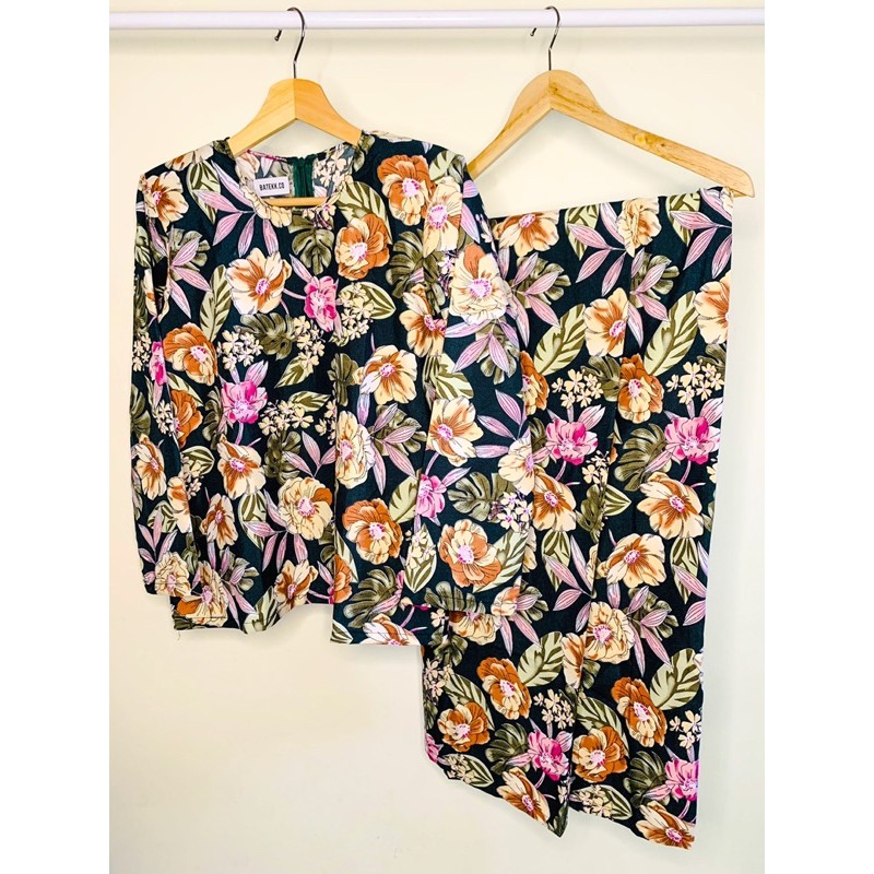 DAHLIA KURUNG*******