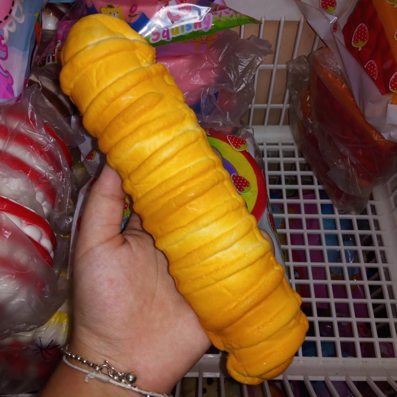 ของพร้อมส่ง ) สกุชชี่ ขนมปังยาว