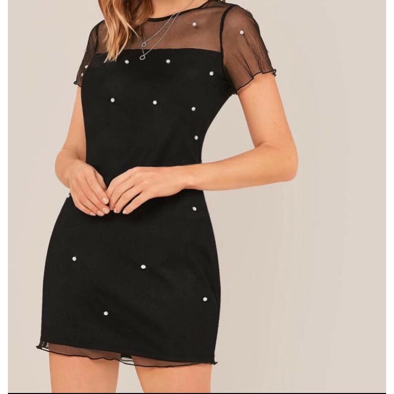 Shein เดรสสีดำสั้น Shein