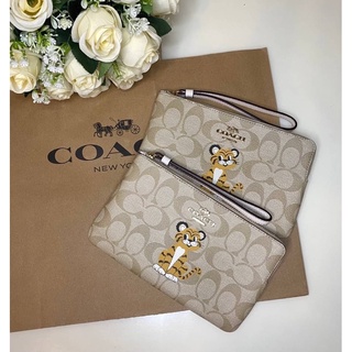 COACHแท้พร้อมส่ง 💯 COACH คล้องเเขน