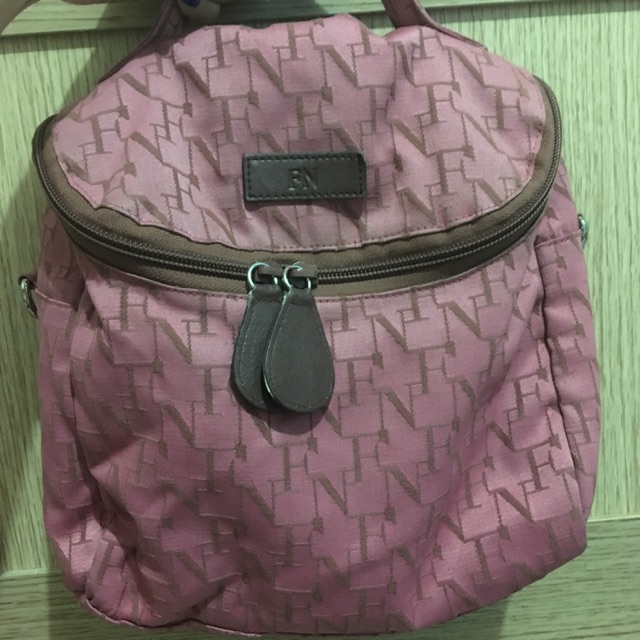 กระเป๋า flynow มือสอง