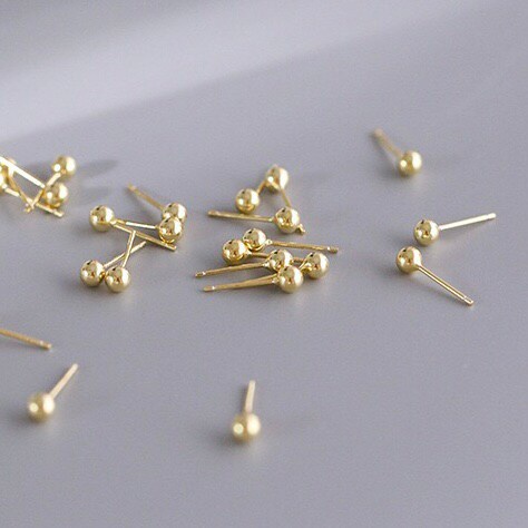earika.earrings - gold dot stud ต่างหูเม็ดกลมสีทองเงินแท้ คนแพ้ง่ายใส่ได้ (มี4ไซส์) - รูปที่ 2